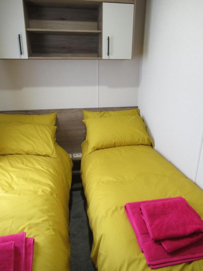 Chichester Lakeside Self-Catering Holiday Home Экстерьер фото