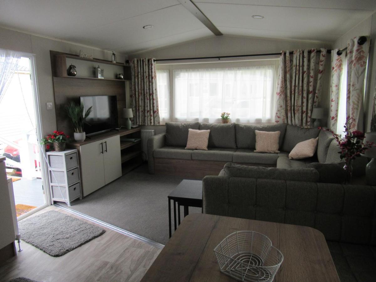 Chichester Lakeside Self-Catering Holiday Home Экстерьер фото